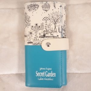 BOTUSI SECRET GARDEN WALLET